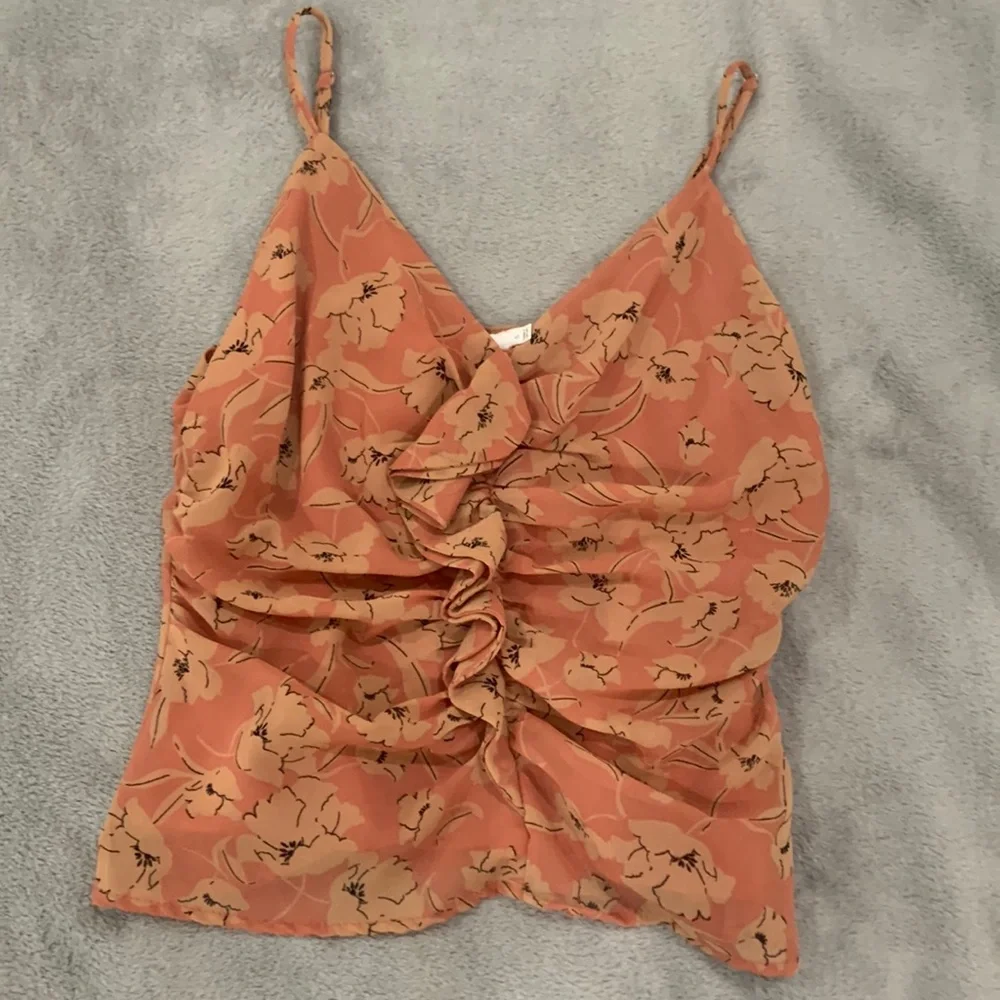 peach and tan floral top from ASTR - Picture 1 of 2